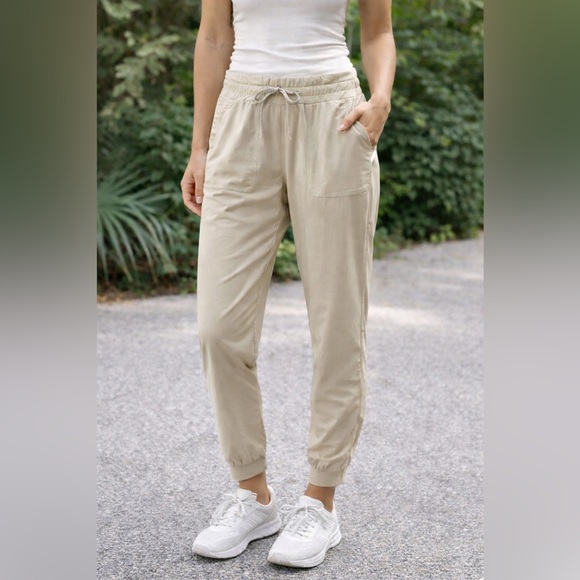 lululemon athletica Pants - Lululemon Beyond the Studio 7/8 Jogger Trench Beige Size 6